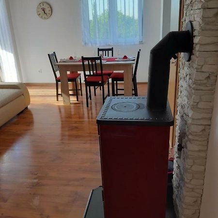 Apartman Igy Vinkuran Esterno foto