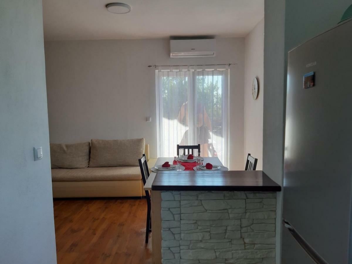 Apartman Igy Vinkuran Esterno foto